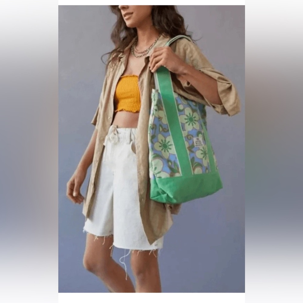 BDG PRINTED TOTE BAG vintage inspired/ 70s floral print green NWOT